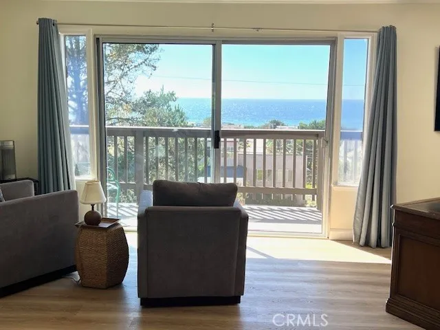 1950 Oxford Avenue Cambria, CA 93428