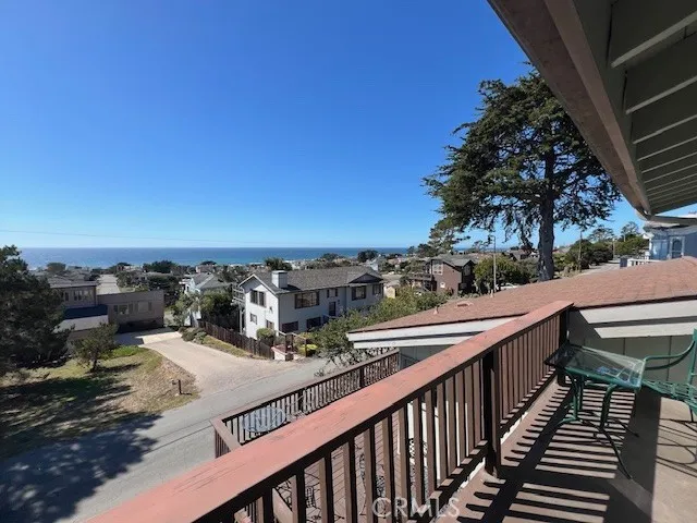 1950 Oxford Avenue Cambria, CA 93428