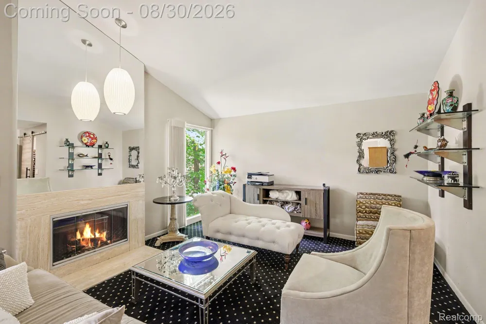 4901 Fairway Ridge Circle West Bloomfield Charter Township, MI 48323