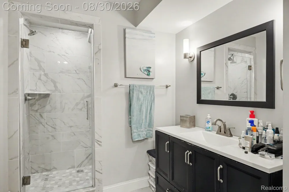 4901 Fairway Ridge Circle West Bloomfield Charter Township, MI 48323