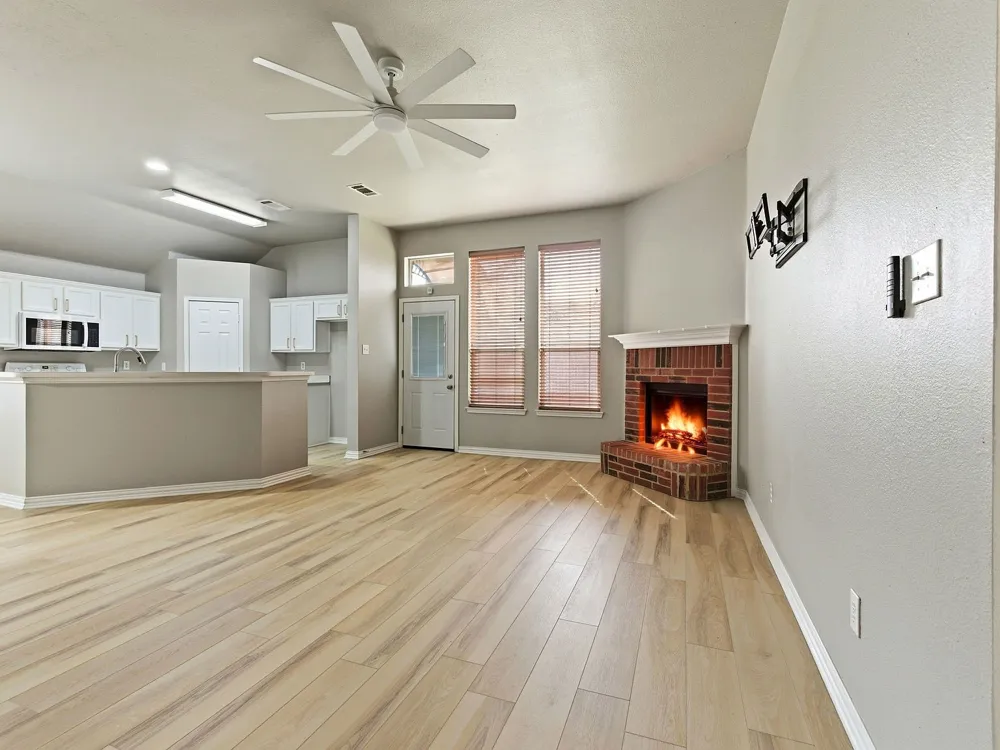 90 Elmwood Trail Waxahachie, TX 75165