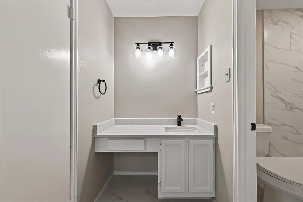 715 Fork Court Katy, TX 77450