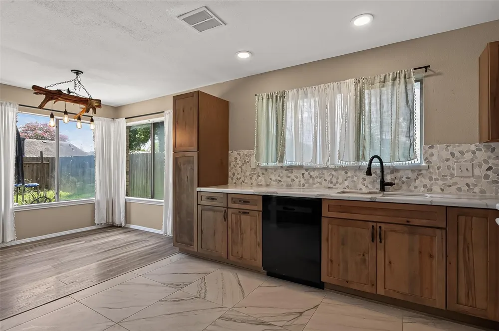 715 Fork Court Katy, TX 77450