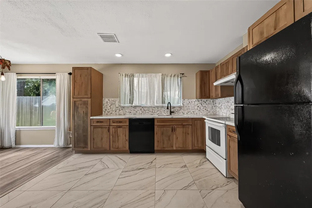 715 Fork Court Katy, TX 77450