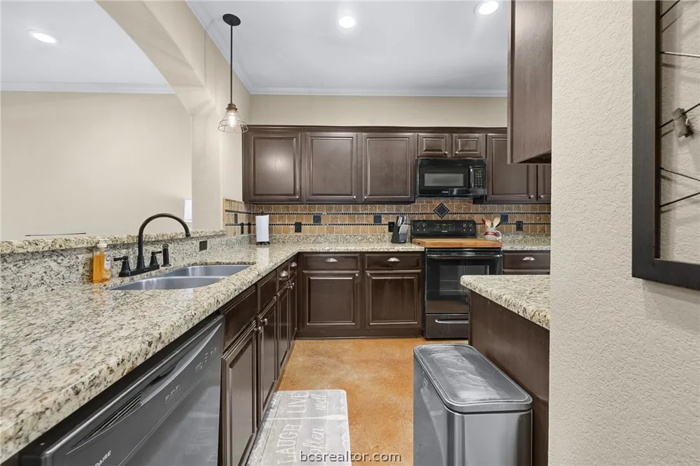 3206 Airborne Avenue College Station, TX 77845