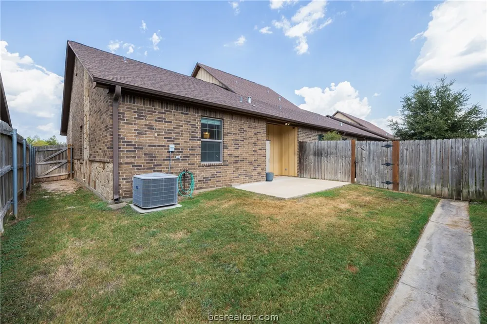 3206 Airborne Avenue College Station, TX 77845