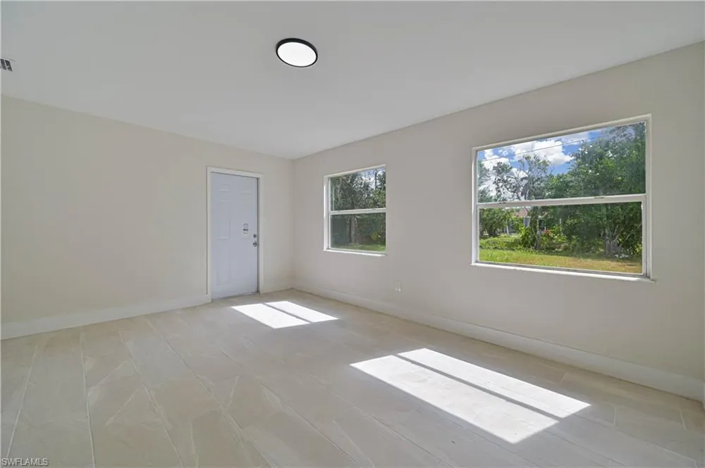 367 Rosemont Drive Fort Myers, FL 33916
