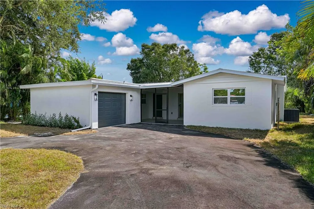 367 Rosemont Drive Fort Myers, FL 33916
