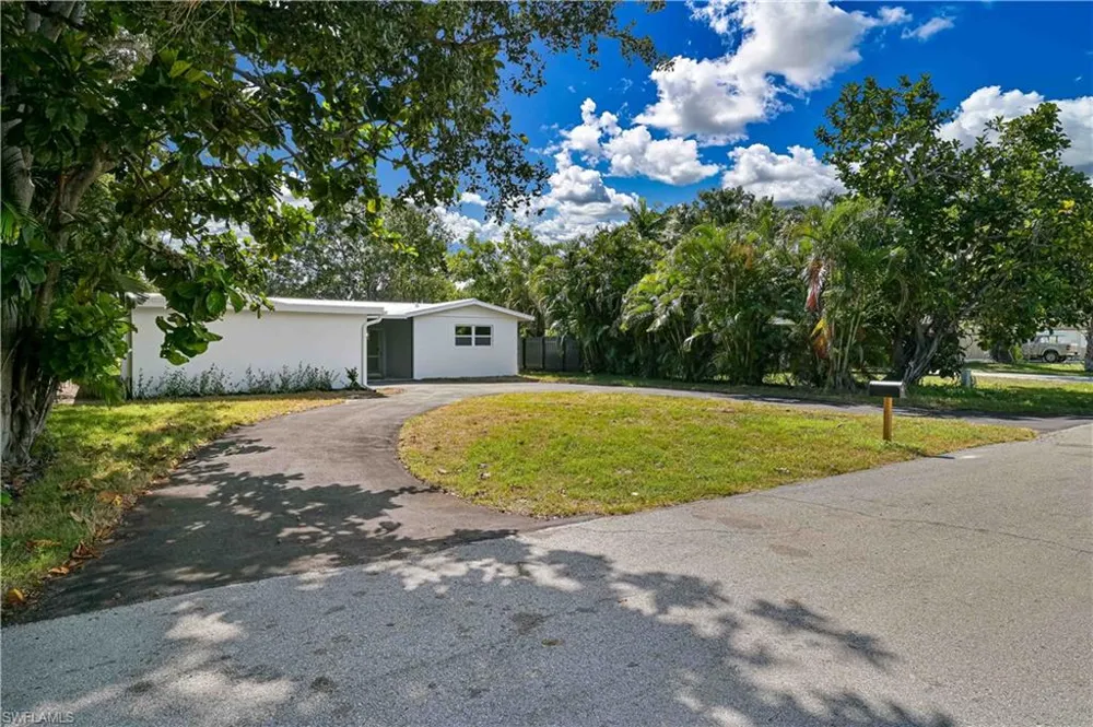 367 Rosemont Drive Fort Myers, FL 33916