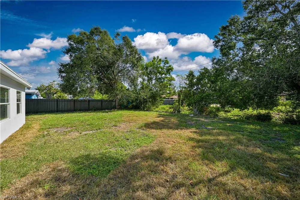 367 Rosemont Drive Fort Myers, FL 33916