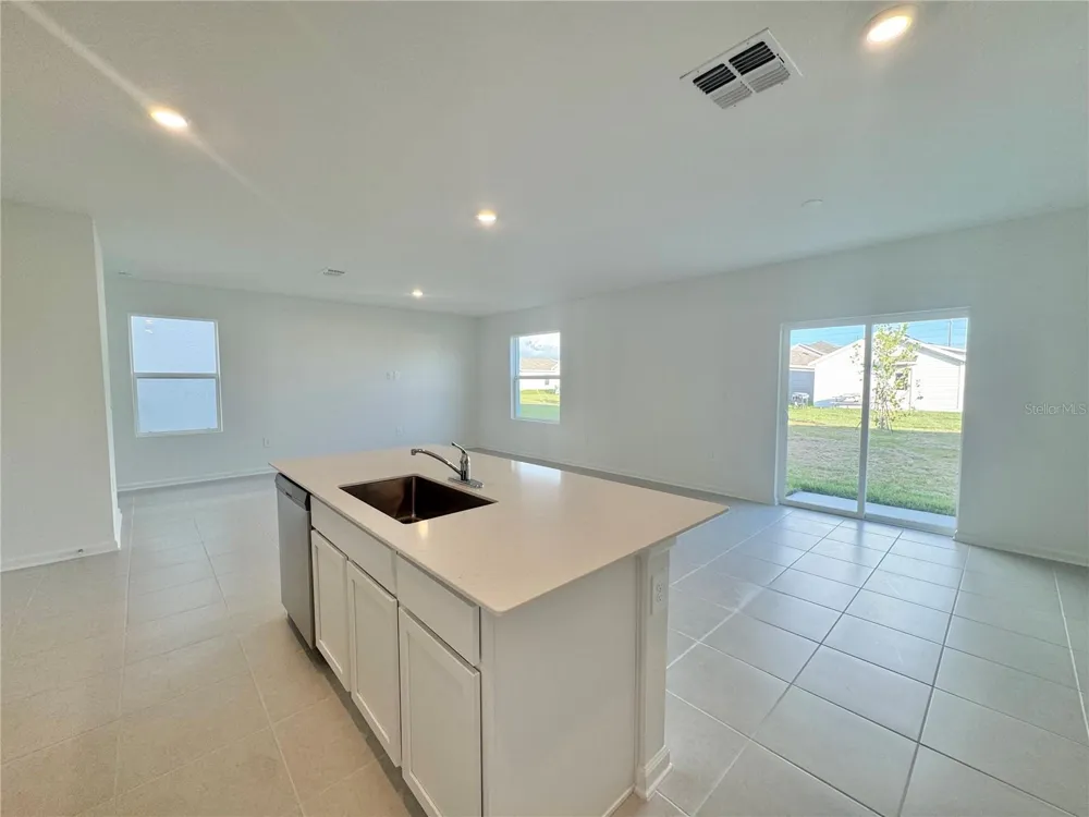 1938 SARAH STREET Winter Haven, FL 33884