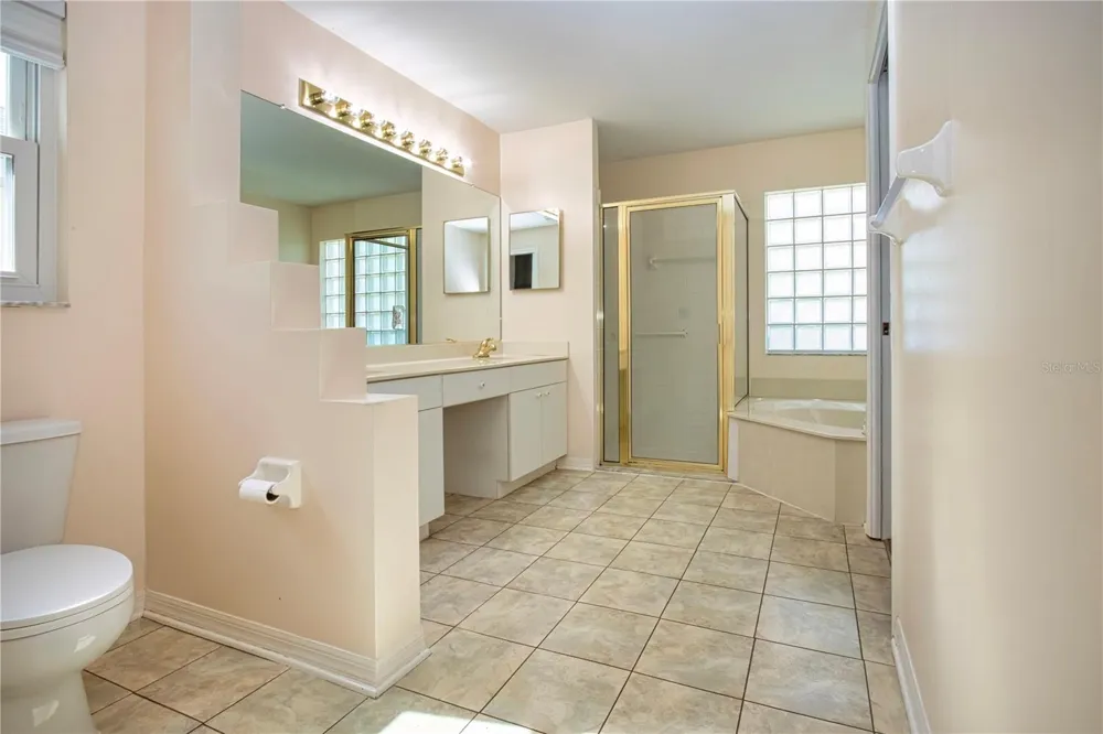 2424 E DEL WEBB BOULEVARD Sun City Center, FL 33573