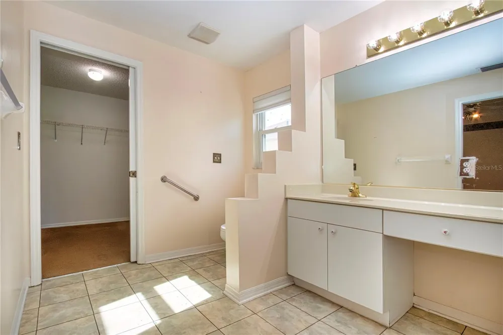 2424 E DEL WEBB BOULEVARD Sun City Center, FL 33573