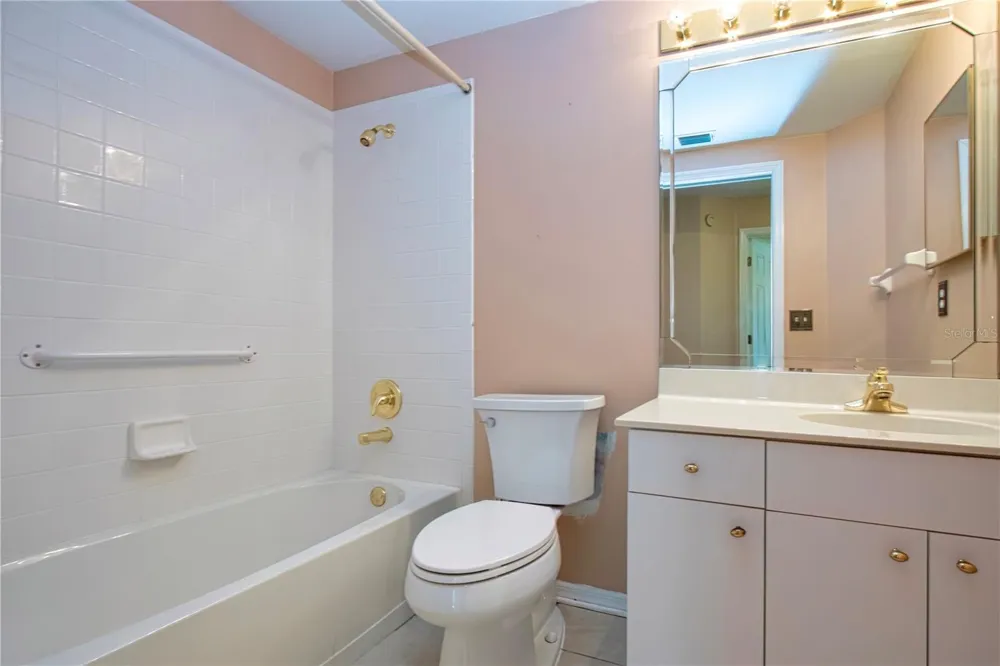 2424 E DEL WEBB BOULEVARD Sun City Center, FL 33573