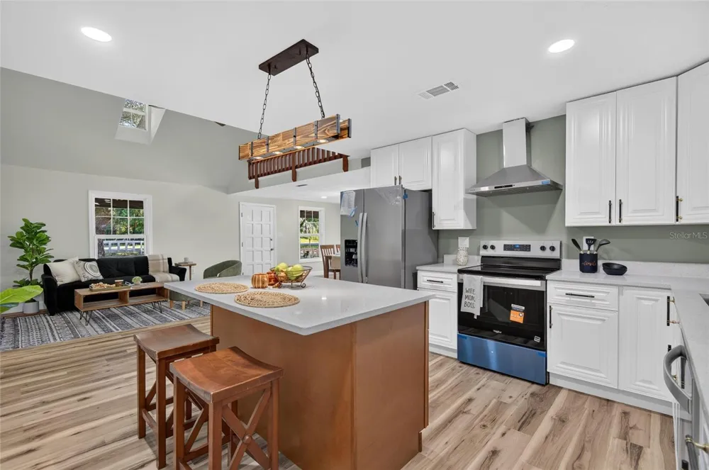 26314 GLENWOOD DRIVE Wesley Chapel, FL 33544