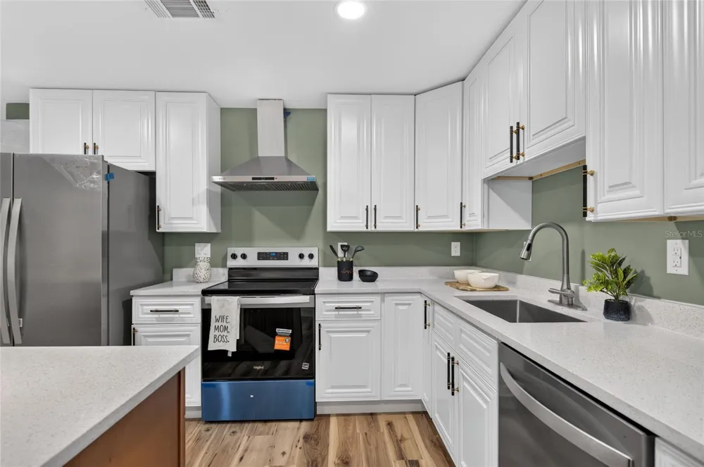 26314 GLENWOOD DRIVE Wesley Chapel, FL 33544