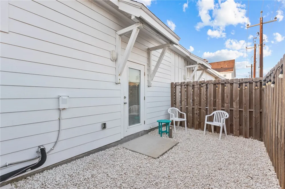 15110 Arashi Beach Drive Corpus Christi, TX 78418