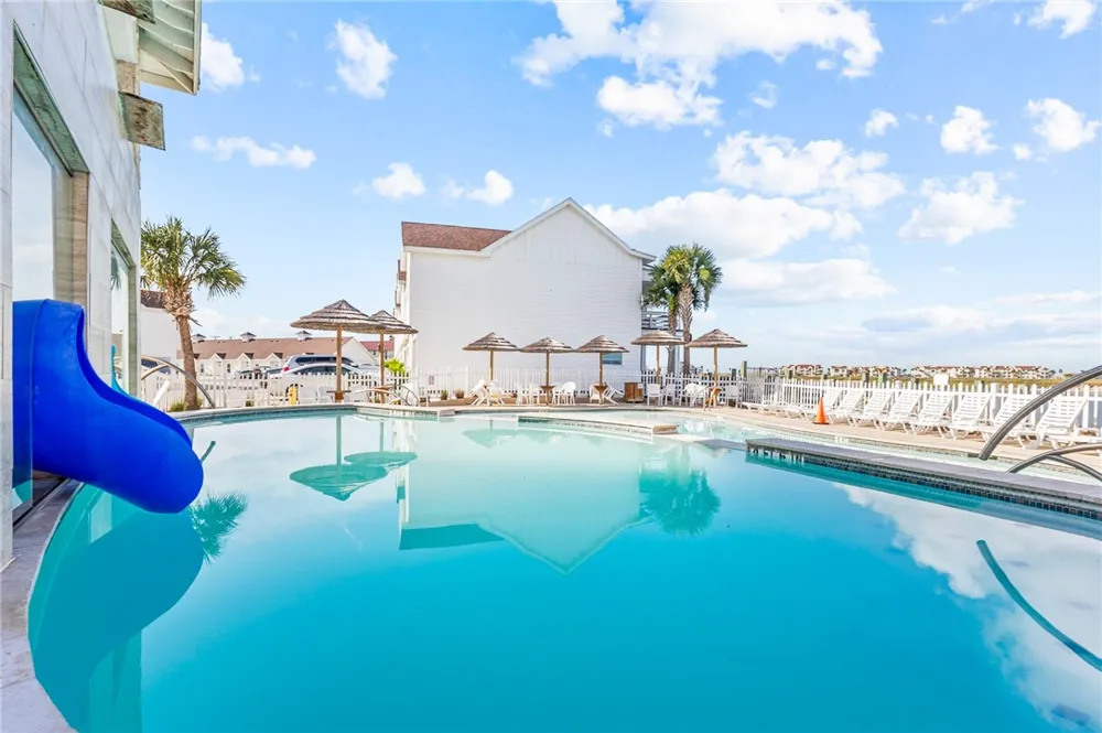 15110 Arashi Beach Drive Corpus Christi, TX 78418
