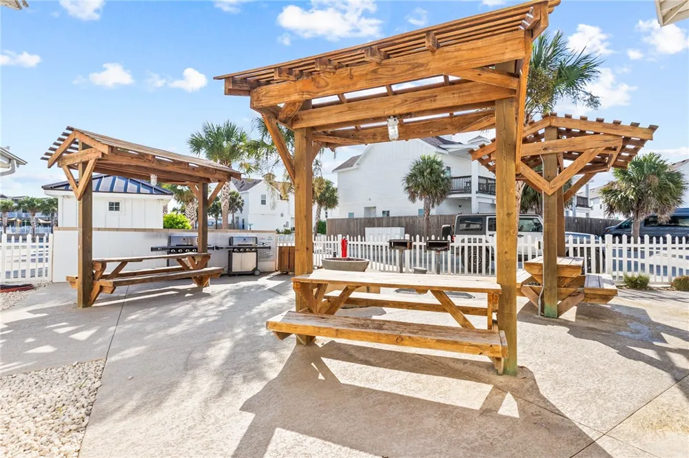 15110 Arashi Beach Drive Corpus Christi, TX 78418