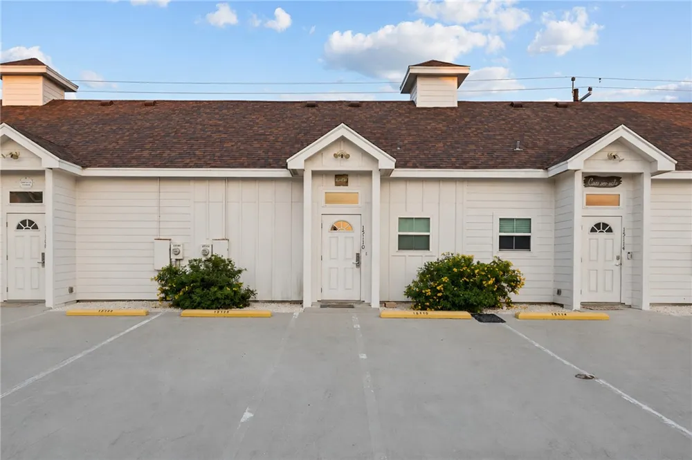 15110 Arashi Beach Drive Corpus Christi, TX 78418