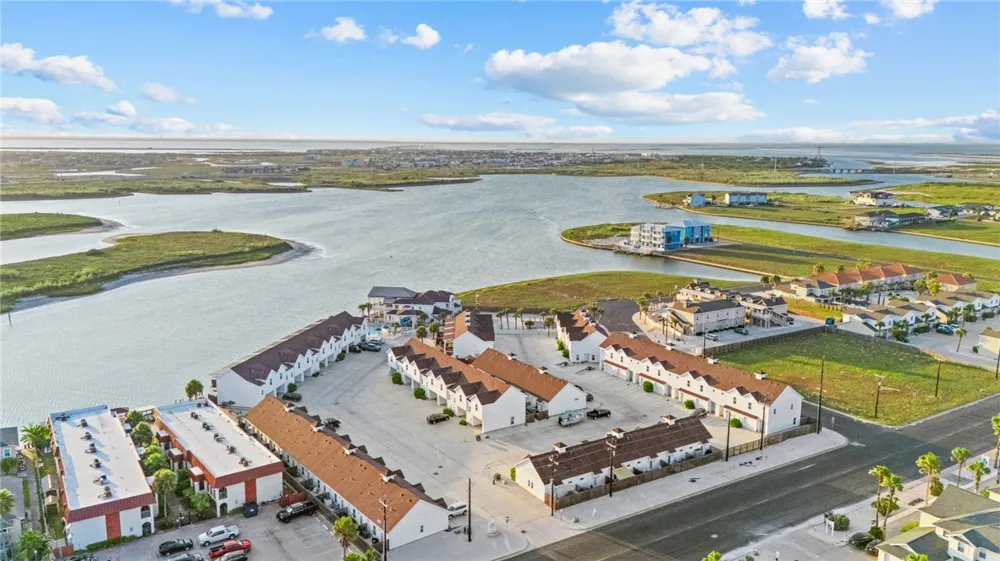15110 Arashi Beach Drive Corpus Christi, TX 78418