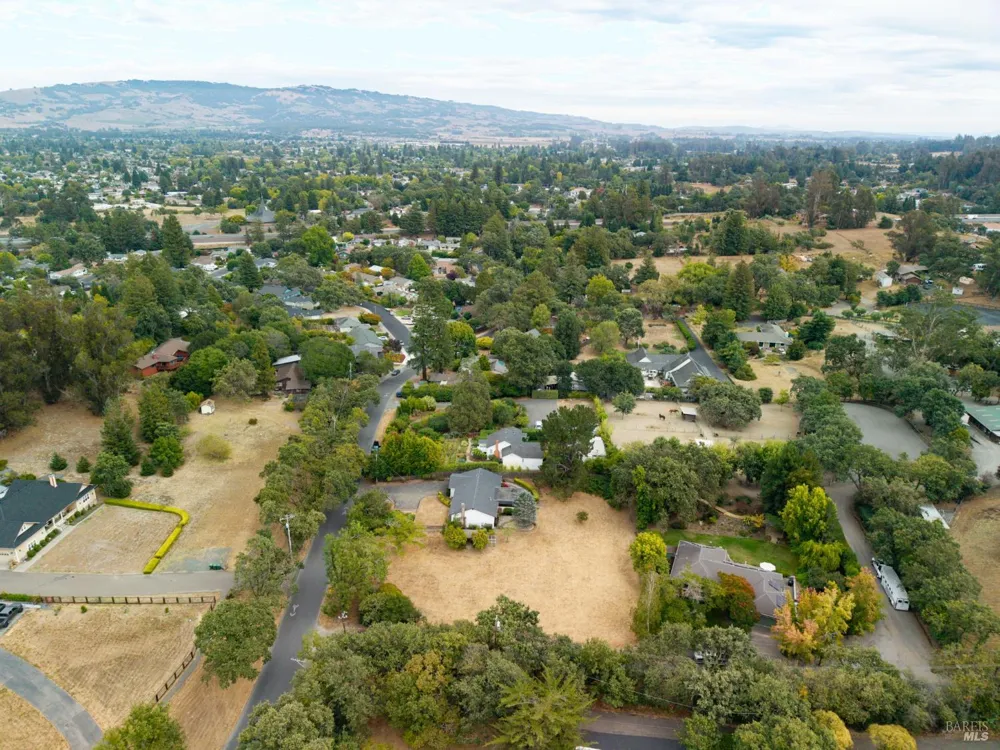 468 W School Street Cotati, CA 94931