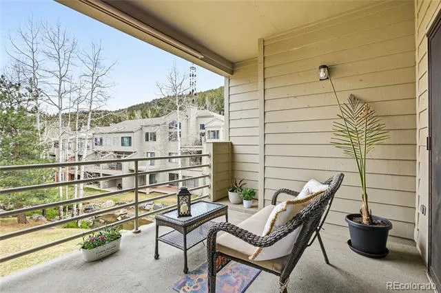 722 Ridgeside Drive Golden, CO 80401