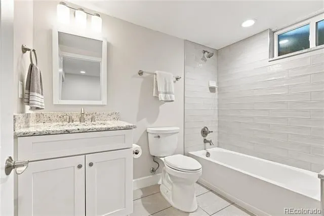 4075 S Poplar Way Denver, CO 80237
