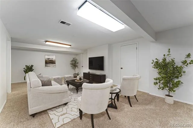 3423 S Race Street Englewood, CO 80113
