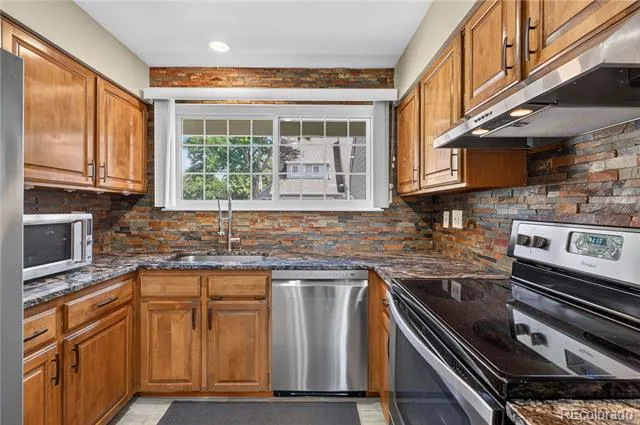 10594 Park Mountain E Littleton, CO 80127