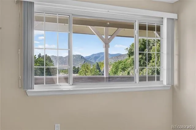 10594 Park Mountain E Littleton, CO 80127
