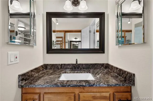 10594 Park Mountain E Littleton, CO 80127