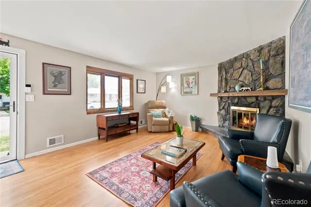 6521 S Logan Street Centennial, CO 80121