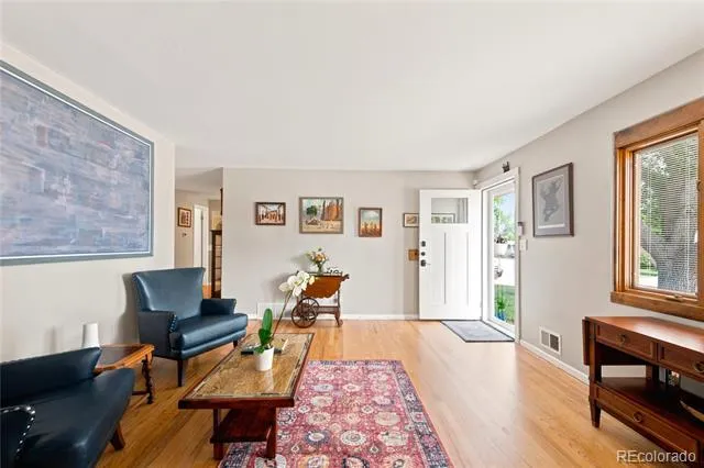 6521 S Logan Street Centennial, CO 80121