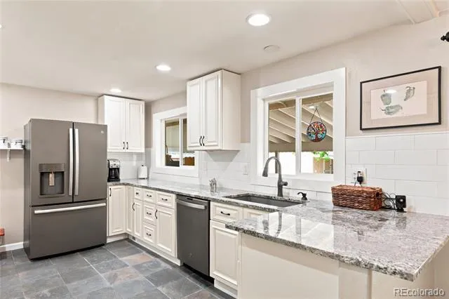 6521 S Logan Street Centennial, CO 80121