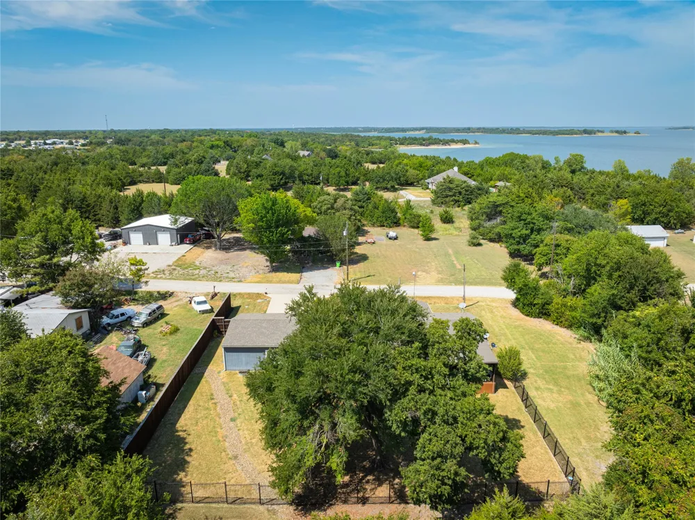 11482 County Road 440 Princeton, TX 75407