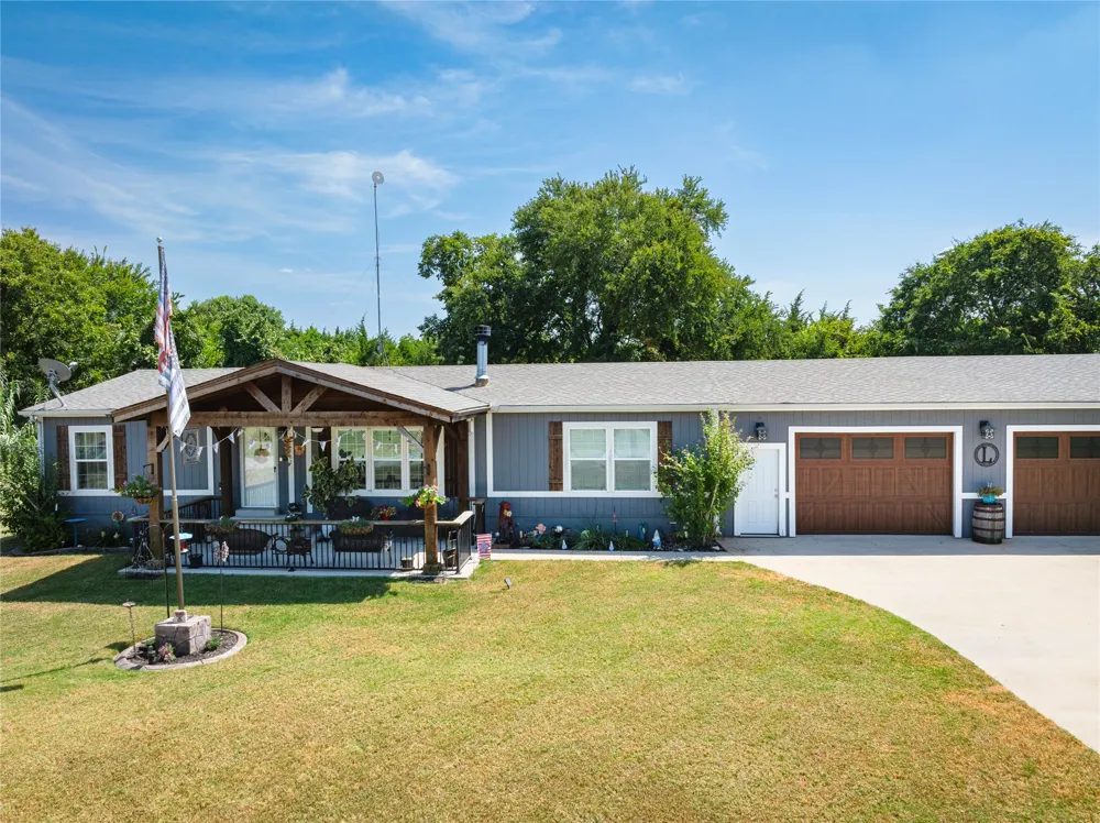 11482 County Road 440 Princeton, TX 75407