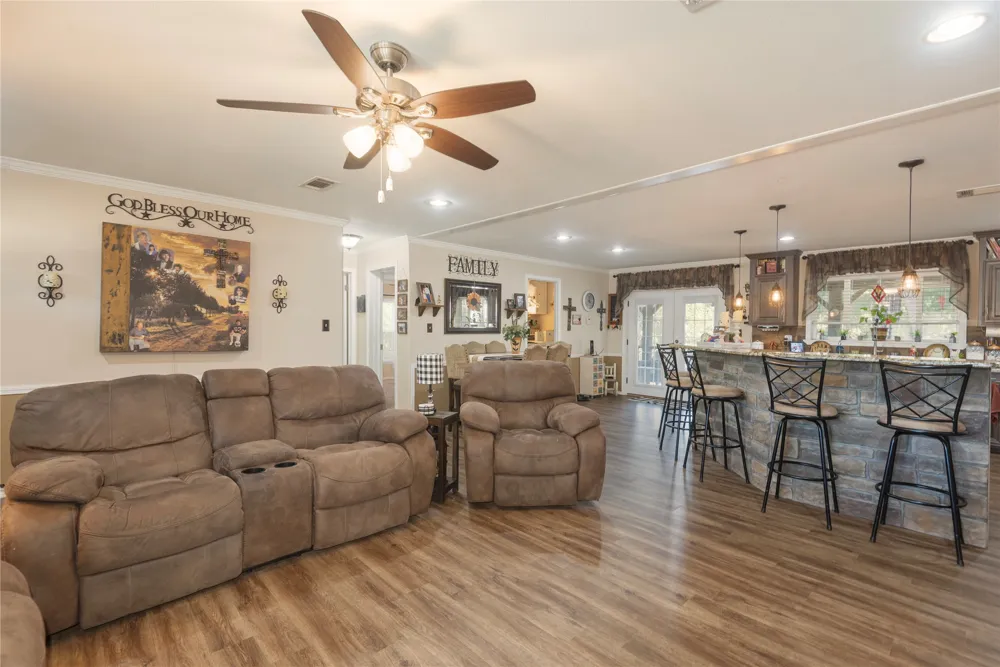11482 County Road 440 Princeton, TX 75407