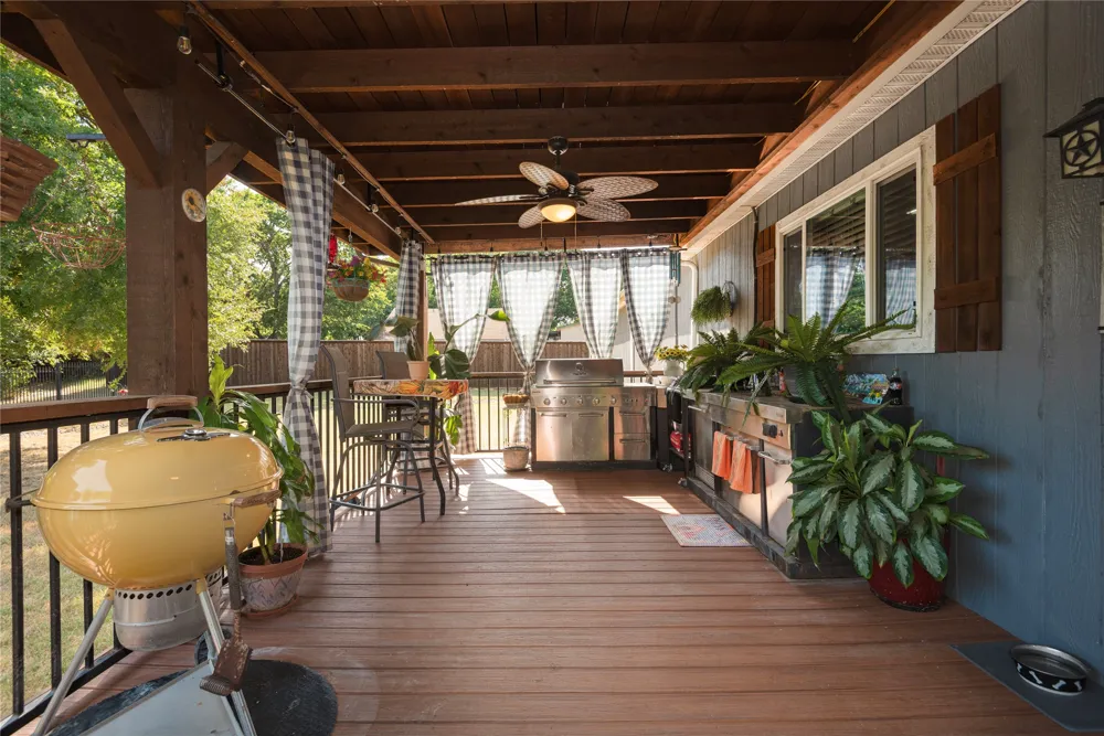 11482 County Road 440 Princeton, TX 75407