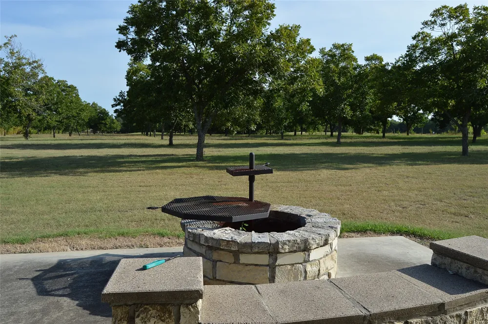 4881 White Rock Lone Oak, TX 75453