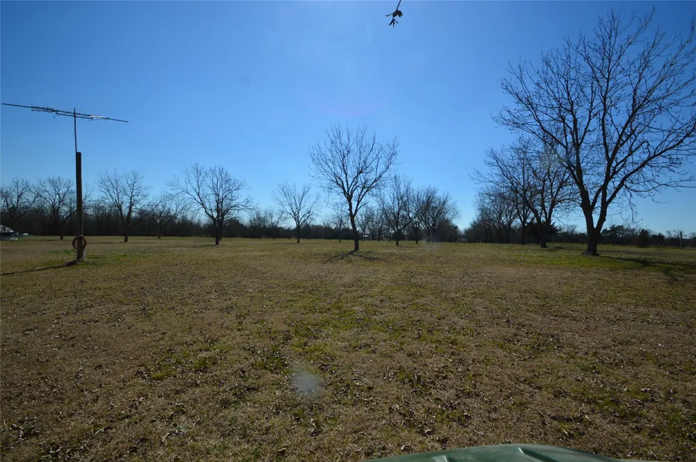 4881 White Rock Lone Oak, TX 75453