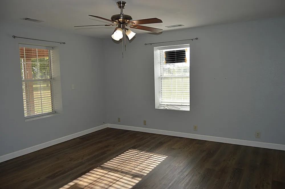 4881 White Rock Lone Oak, TX 75453