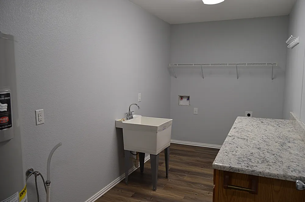 4881 White Rock Lone Oak, TX 75453