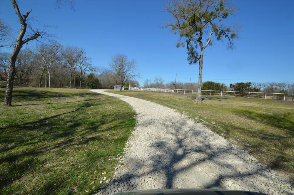 4881 White Rock Lone Oak, TX 75453