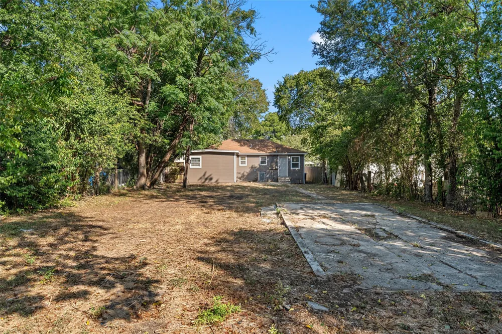 2112 Lasker Avenue Waco, TX 76707