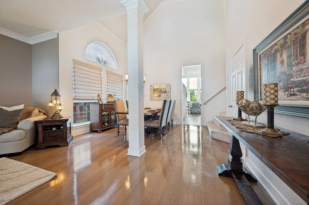 8524 Wellington Point Drive Irving, TX 75063