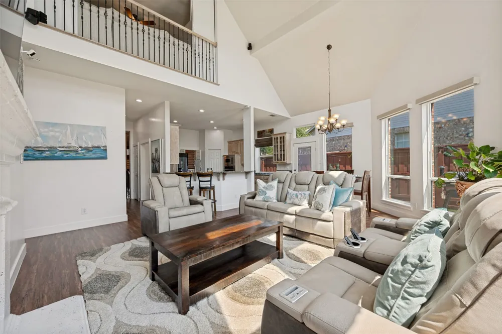 8524 Wellington Point Drive Irving, TX 75063