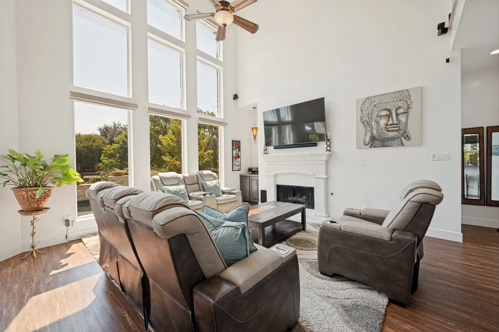 8524 Wellington Point Drive Irving, TX 75063