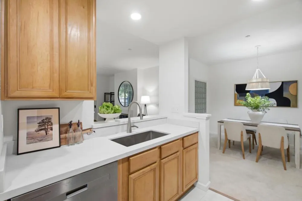 613 Arcadia Terrace #102 Sunnyvale, CA 94085