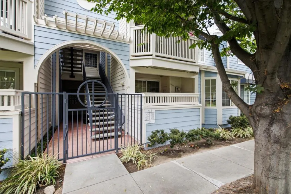 613 Arcadia Terrace #102 Sunnyvale, CA 94085